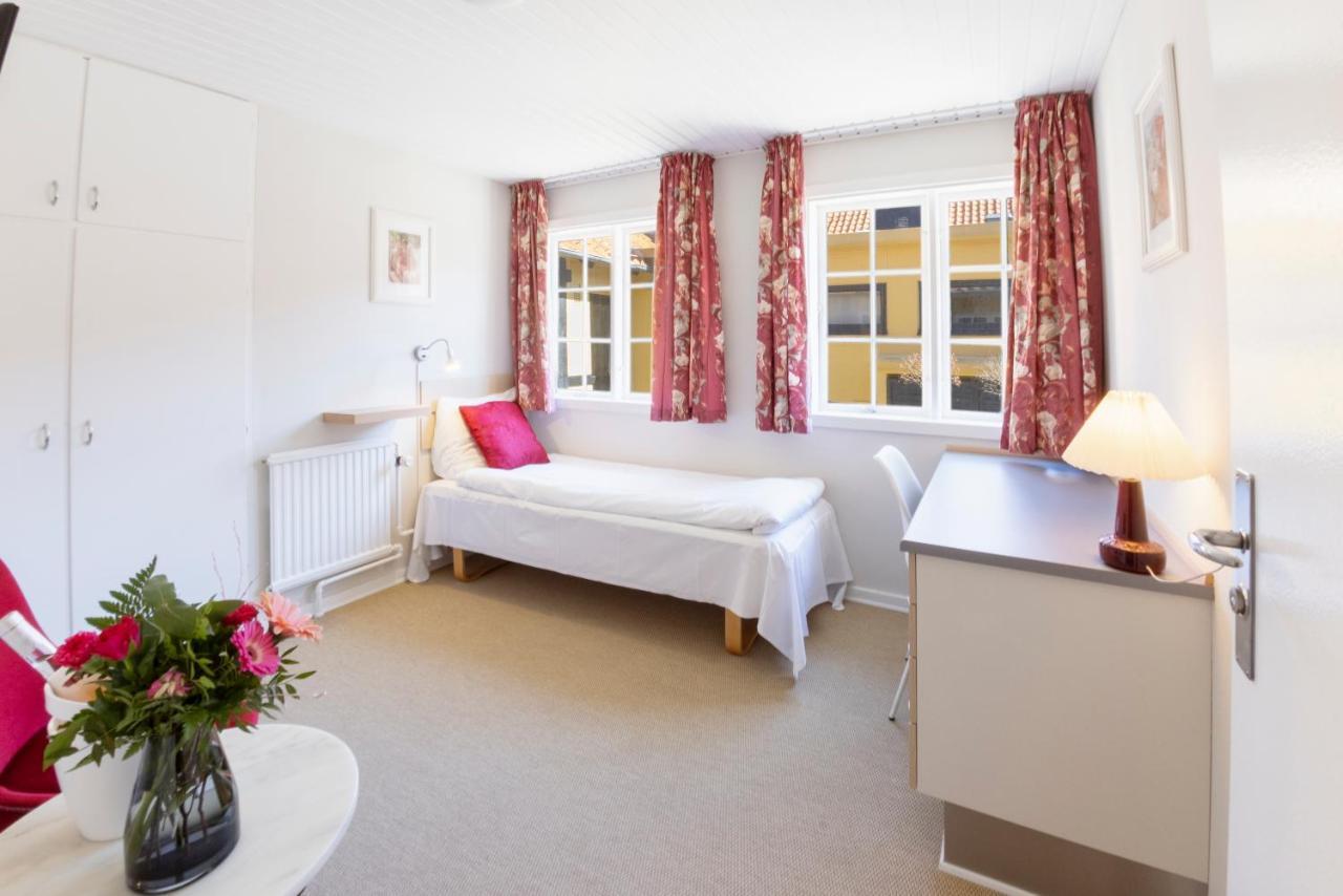 Hotel Pepita Allinge-Sandvig Extérieur photo