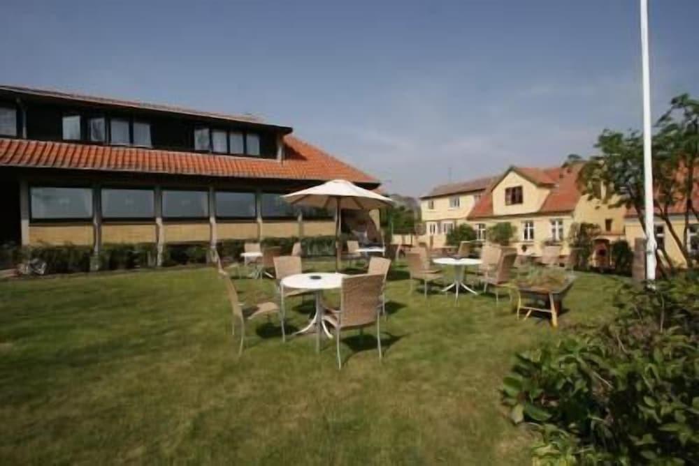 Hotel Pepita Allinge-Sandvig Extérieur photo