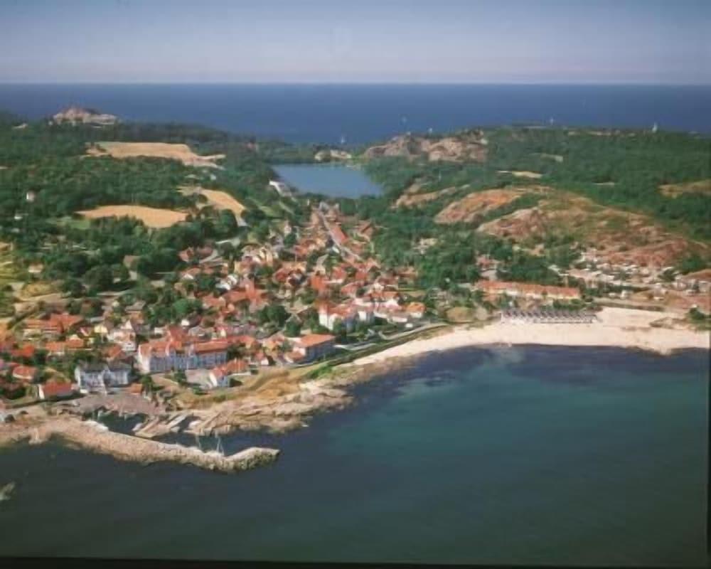 Hotel Pepita Allinge-Sandvig Extérieur photo