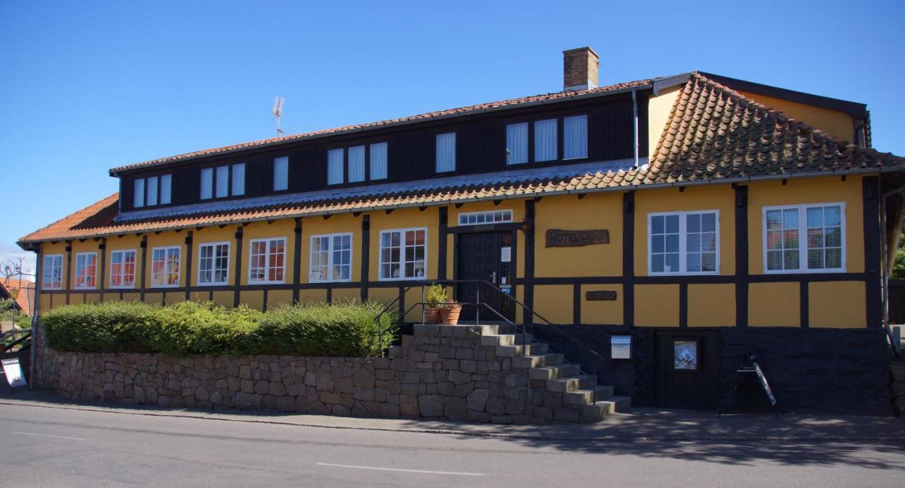Hotel Pepita Allinge-Sandvig Extérieur photo